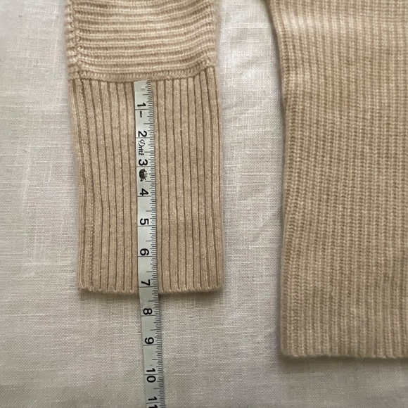 Pura Cashmere Fisherman Rib Knit Turtleneck Beige Sweater Size S NWOT - Picture 10 of 16